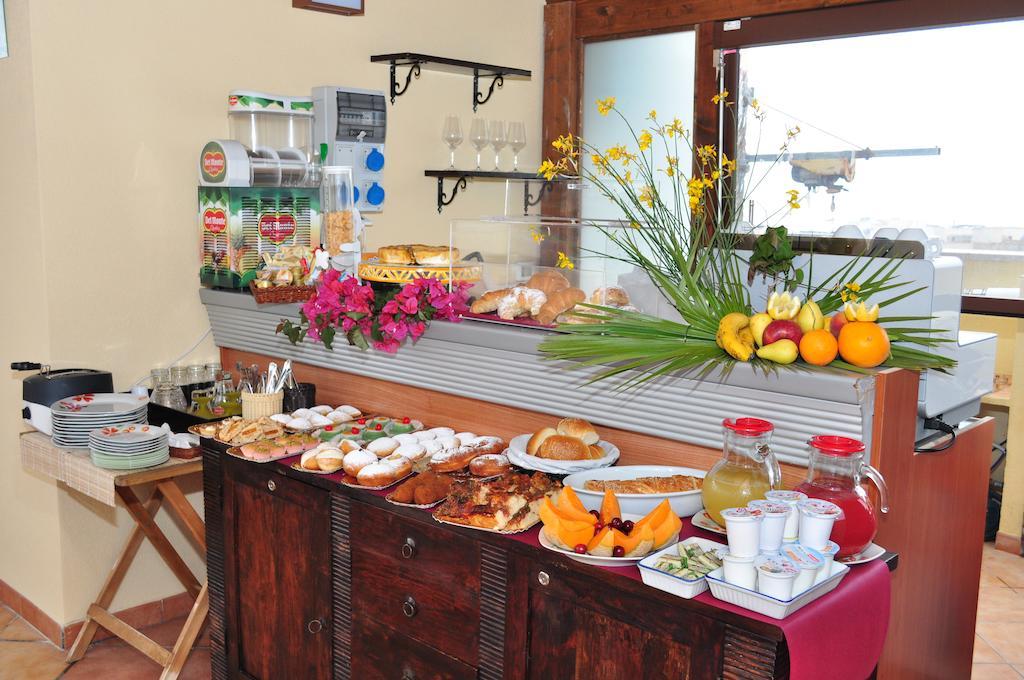 Rooms And Breakfast Zefiro San Vito Lo Capo Exterior foto