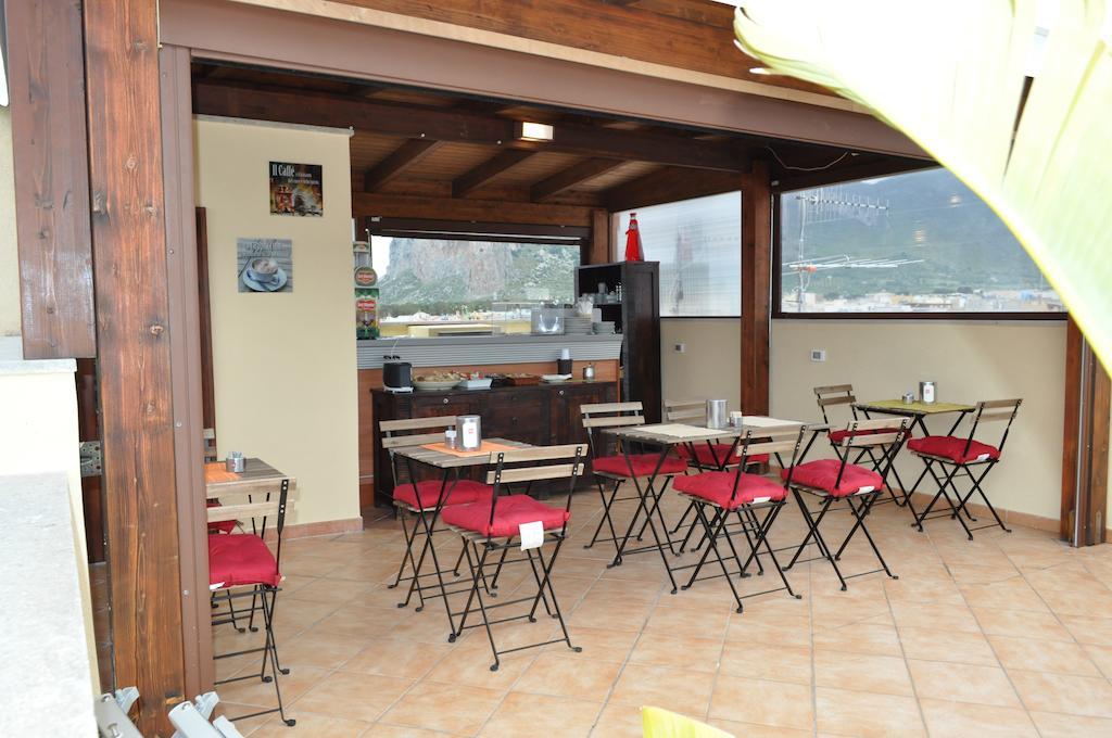 Rooms And Breakfast Zefiro San Vito Lo Capo Exterior foto